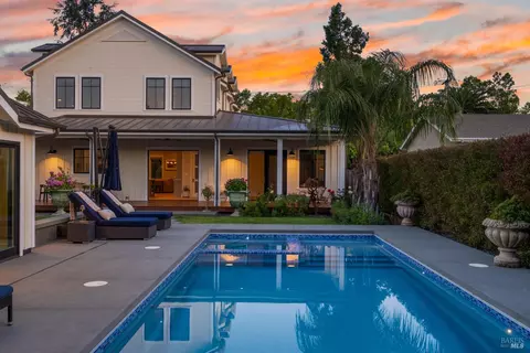 Exterior - 470 Harrington Dr, Sonoma, CA 95476 photo 14 of 19