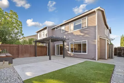 Exterior - 279 Clearpointe Dr, Vallejo, CA 94591 photo 2 of 3