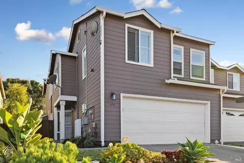 Exterior - 279 Clearpointe Dr, Vallejo, CA 94591 photo 1 of 3