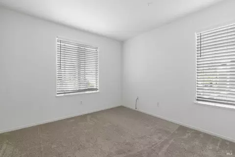Bedroom - 279 Clearpointe Dr, Vallejo, CA 94591 photo 7 of 7
