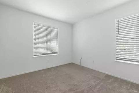Bedroom - 279 Clearpointe Dr, Vallejo, CA 94591 photo 6 of 6