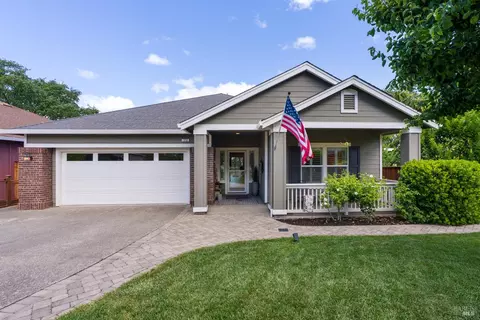 118 Douglas Fir Cir, Cloverdale, CA 95425