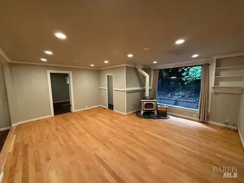Living - 512 Park Way, Mill Valley, CA 94941 photo 2 of 9