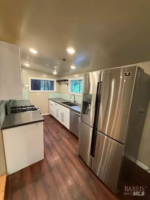 Kitchen - 512 Park Way, Mill Valley, CA 94941 photo 1 of 4