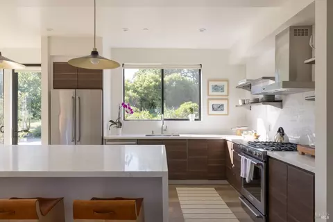 Kitchen - 5850 Sharp Rd, Calistoga, CA 94515 photo 3 of 3