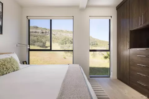 Bedroom - 5850 Sharp Rd, Calistoga, CA 94515 photo 5 of 6