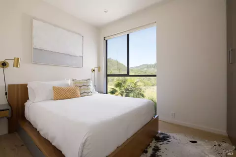 Bedroom - 5850 Sharp Rd, Calistoga, CA 94515 photo 6 of 6