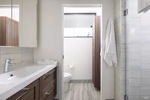 Bath - 5850 Sharp Rd, Calistoga, CA 94515 photo 4 of 4