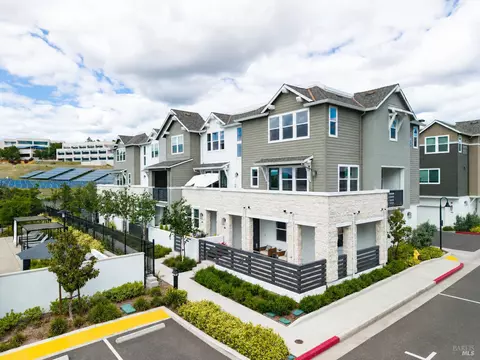 401 Semillon Ln, Santa Rosa, CA 95403