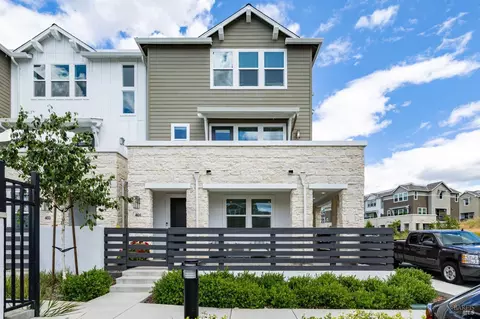 401 Semillon Ln, Santa Rosa, CA 95403