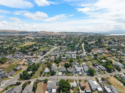View/Area - 420 Gillcrest Ave, Vallejo, CA 94591 photo 1 of 5