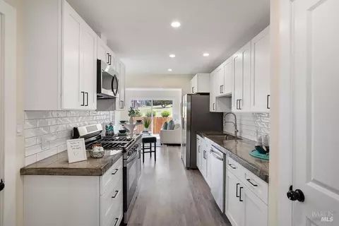 Kitchen - 420 Gillcrest Ave, Vallejo, CA 94591 photo 1 of 7
