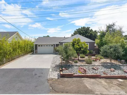 420 Gillcrest Ave, Vallejo, CA 94591