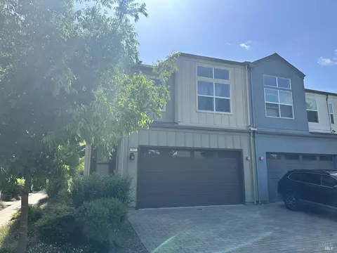 517 Boyd St, Santa Rosa, CA 95407