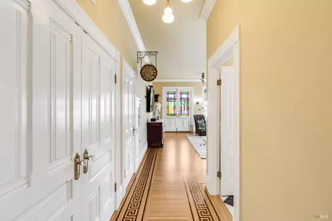 Entry Way - 622-620 E 2nd St, Benicia, CA 94510 photo 5 of 12