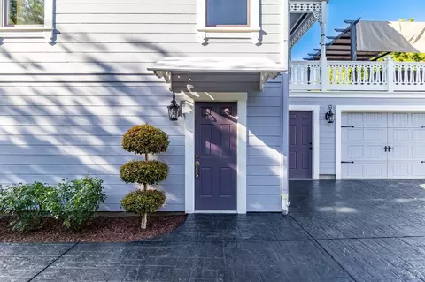 Exterior - 622-620 E 2nd St, Benicia, CA 94510 photo 6 of 23