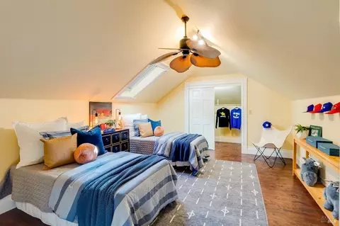 Bedroom - 622-620 E 2nd St, Benicia, CA 94510 photo 7 of 11