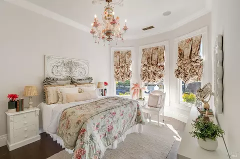 Bedroom - 622-620 E 2nd St, Benicia, CA 94510 photo 1 of 11
