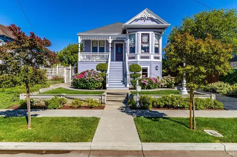 622-620 E 2nd St, Benicia, CA 94510