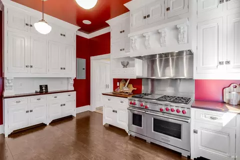 Kitchen - 622-620 E 2nd St, Benicia, CA 94510 photo 4 of 9