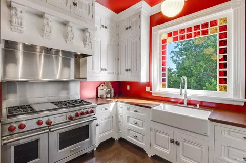 Kitchen - 622-620 E 2nd St, Benicia, CA 94510 photo 5 of 9