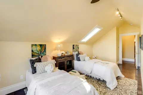 Bedroom - 622-620 E 2nd St, Benicia, CA 94510 photo 5 of 11