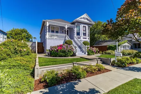 Exterior - 622-620 E 2nd St, Benicia, CA 94510 photo 3 of 23