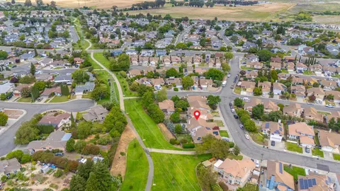 View/Area - 5038 Lakeview Cir, Fairfield, CA 94534 photo 6 of 16