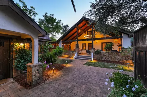 1621 Hillview Pl, Saint Helena, CA 94574