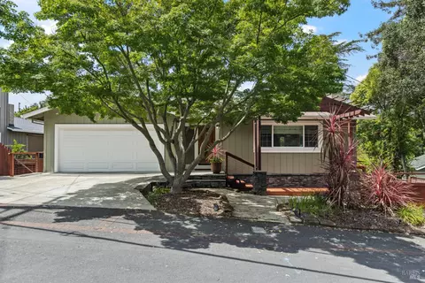 30 Montecito Blvd, Napa, CA 94559