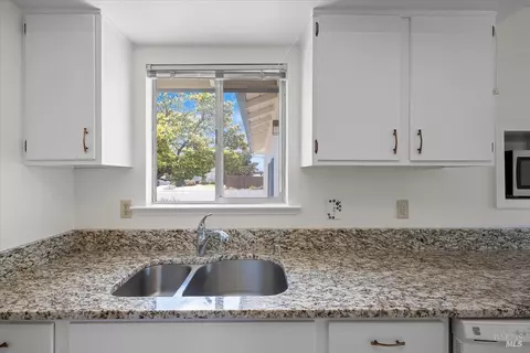 Kitchen - 405 Ely Blvd S, Petaluma, CA 94954 photo 2 of 5