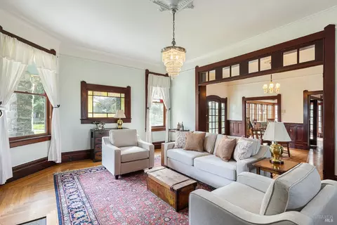 Living - 2875 Woolsey Rd, Windsor, CA 95492 photo 2 of 4