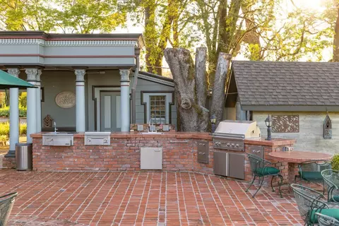 Exterior - 2875 Woolsey Rd, Windsor, CA 95492 photo 9 of 16