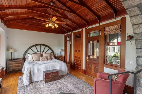 Bedroom - 2875 Woolsey Rd, Windsor, CA 95492 photo 2 of 8