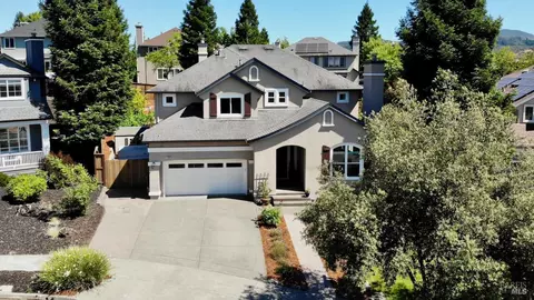 1450 Nighthawk Pl, Santa Rosa, CA 95409