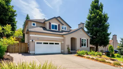 1450 Nighthawk Pl, Santa Rosa, CA 95409