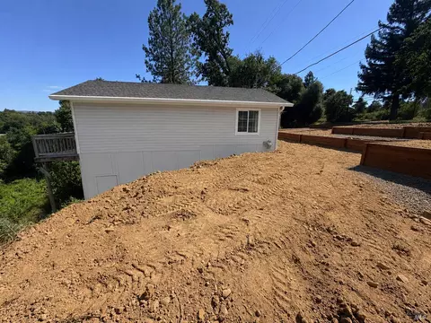 Exterior - 4591 N State St, Ukiah, CA 95482 photo 3 of 5