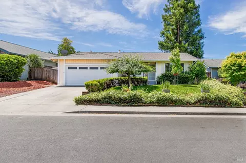 5405 Marigold Ln, Santa Rosa, CA 95403