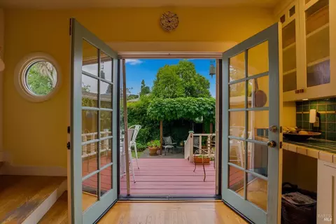 Exterior - 1134 Willow Ave, Napa, CA 94559 photo 11 of 19