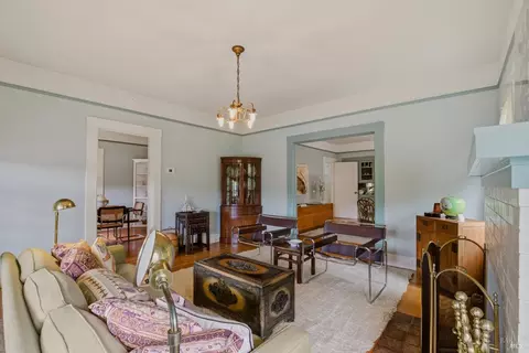 Living - 1134 Willow Ave, Napa, CA 94559 photo 2 of 5