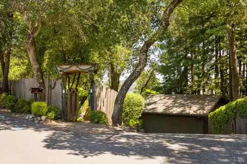 70 Hazel Ave, Larkspur, CA 94939