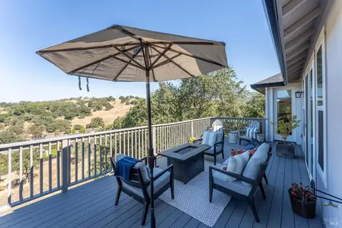 Exterior - 2412 Celestin Ct, Ukiah, CA 95482 photo 7 of 17