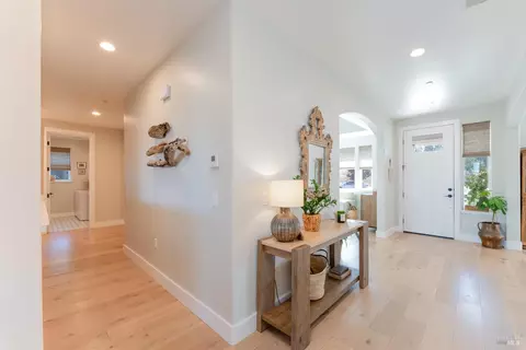 Entry Way - 2412 Celestin Ct, Ukiah, CA 95482 photo 5 of 7