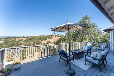 Exterior - 2412 Celestin Ct, Ukiah, CA 95482 photo 8 of 17