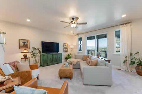 Living - 2412 Celestin Ct, Ukiah, CA 95482 photo 4 of 4