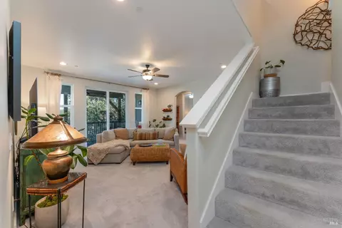 Entry Way - 2412 Celestin Ct, Ukiah, CA 95482 photo 7 of 7