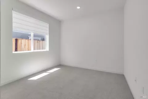 Bedroom - 8608 Rockaway Dr, Vallejo, CA 94591 photo 9 of 14