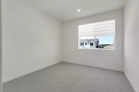 Bedroom - 8608 Rockaway Dr, Vallejo, CA 94591 photo 13 of 16