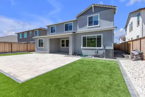 Exterior - 8608 Rockaway Dr, Vallejo, CA 94591 photo 4 of 7