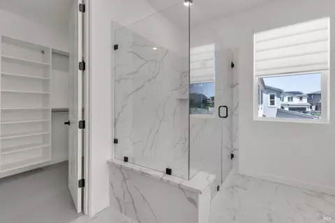 Bath - 8608 Rockaway Dr, Vallejo, CA 94591 photo 7 of 9